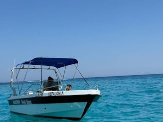 Alquile este barco de Cefalonia para 5 personas