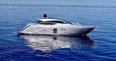 Aluguel de iate Pershing Power Mega de luxo de 64 pés na Cote d'Azur, França