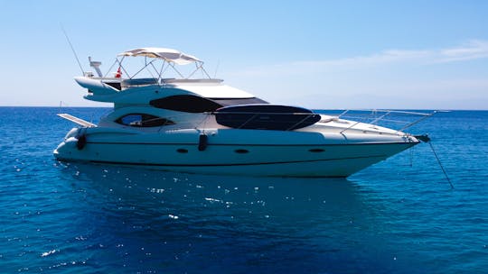 Bodrum VIP Yacht Charter With Lunch For 6 hours