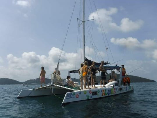 Croisière d'une journée pouvant accueillir jusqu'à 8 personnes à Koh Samui, en Thaïlande.