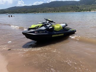 Location d'un Sea-Doo GTR 230 avec système audio à Loveland, Colorado