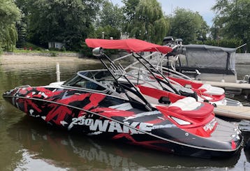 Barco de wakeboard Sea-Doo 230 | Fiesta al atardecer con barbacoa en la playa en Laval, Québec 