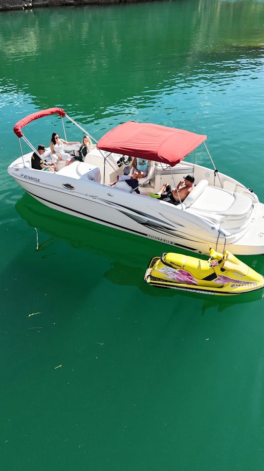 Aluguel de barcos de convés em Lake Havasu City, Arizona