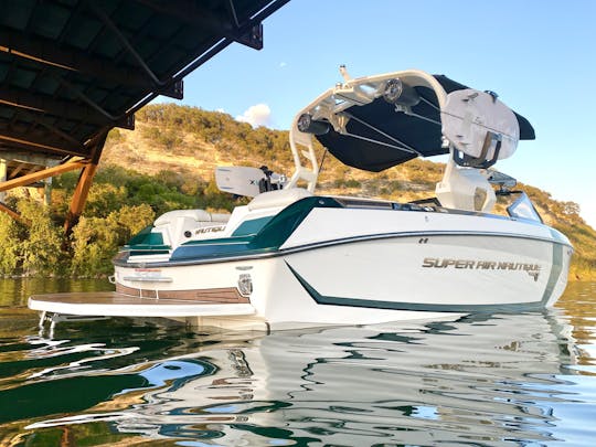 Beautiful Super Air Nautique G23 Ready to Make Your Weekend.