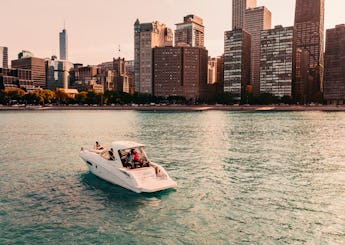 Lake Michigan Chicago Yacht Party — Sea Ray de luxo de 40 pés para até 12 convidados 