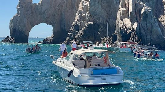 Location de yacht à moteur Sea Ray de 42 pieds à Cabo San Lucas, Baja California Sur