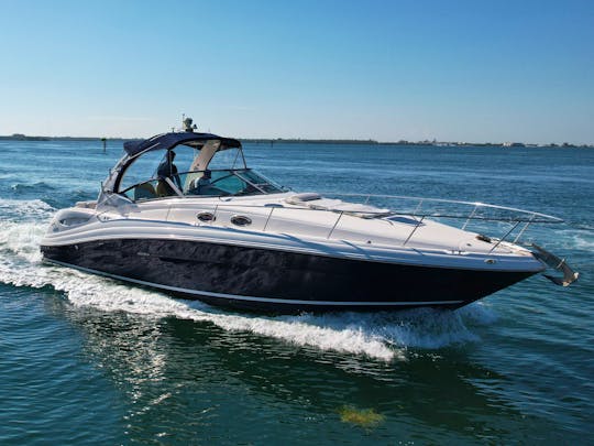 Seacrecy 42ft Sea Ray Motor Yacht in Miami, Florida