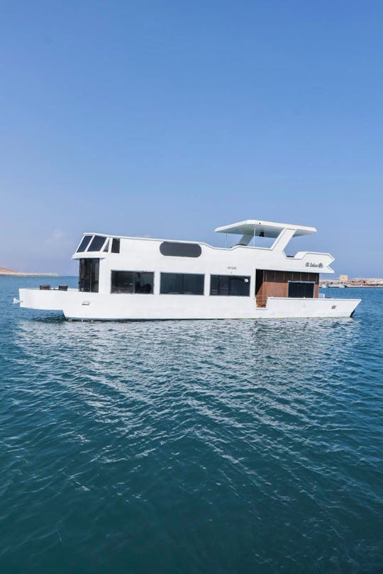  Get Ready to enjoy a trip on our 60ft luxury Houseboat.