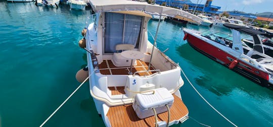 Beneteau Antares 7 - Rent a boat for your trip in Montenegro