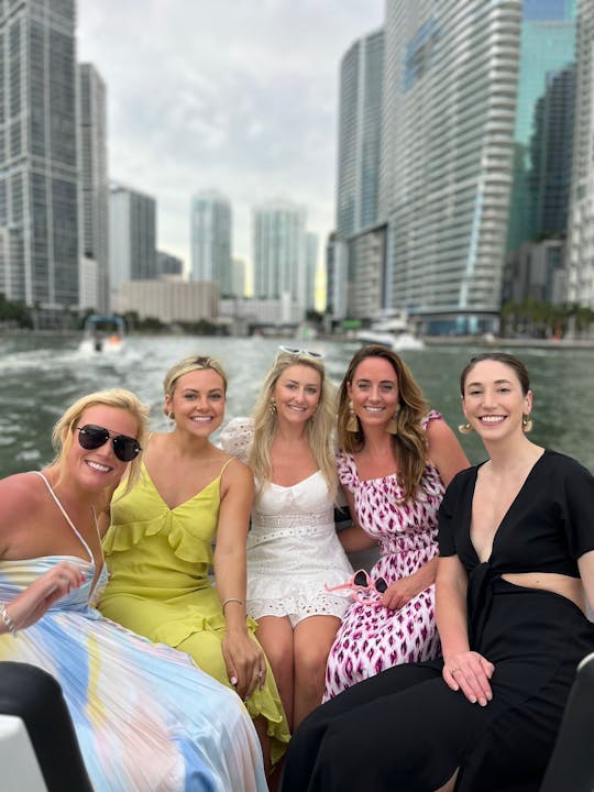 Excursion privée en bateau à Miami pour les amis et la famille