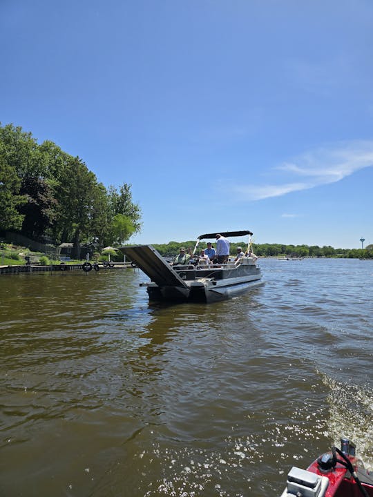 Barco flutuante com acesso para cadeira de rodas 2023 ROCK RIVER!