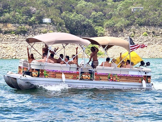 *Tiki* Theme Party Pontoon on Lake Travis