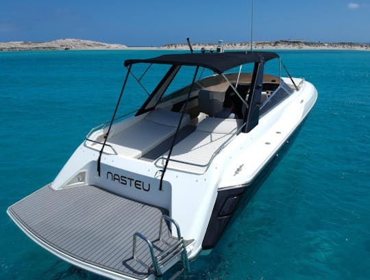 Alquiler de yate a motor Sunseeker Tomahawk de 37 pies en Santa Eulalia, Illes Balears