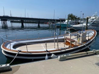 Lanzamiento para 14 pasajeros en Chatham Harbor