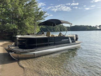 Exotic 250HP StarCraft RX23 R on Lake Lanier