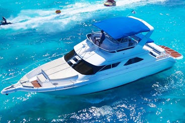 Deluxe Yacht 48ft with FlyBridge in Cancun