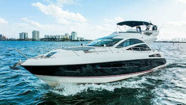 75' New Sunseeker Manhattan Mega Yacht in Miami