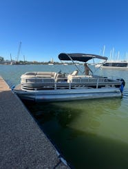 Le meilleur bateau de fête de DFW | Sun Tracker 22 DLX Party Barge