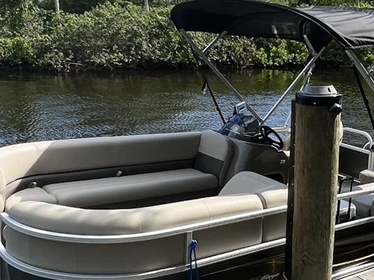 New 18ft pontoon boat available for you to explore beautiful Sacramento 