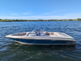 Cruise Lake Minnetonka on a 23ft Supra Boat