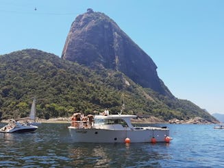 Tour in Rio de Janeiro with Up to 22 Guests Aboard 