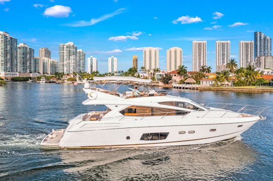 Spacious 70ft Luxury Yacht | Miami Beach | Bachelorette, Friends, Family, Cruise