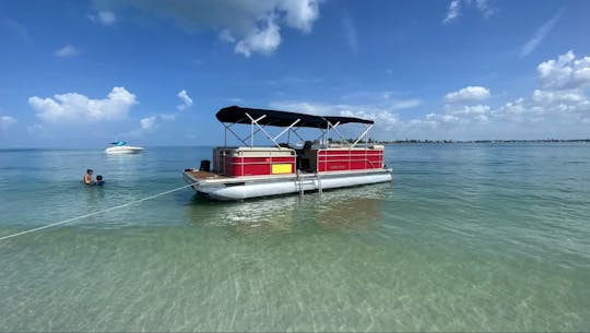 25' Leisure Kraft Tritoon Boat for Rental in Gulfport/St Pete Beach