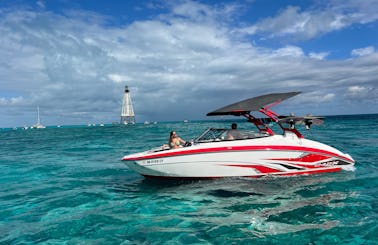 Yamaha 242XE - Top of line entertainment boat for any adventure - Islamorada