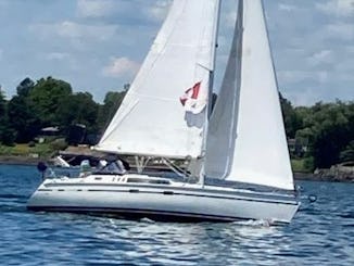 Hunter 43 Sailing Yacht in Oakville, Ontario