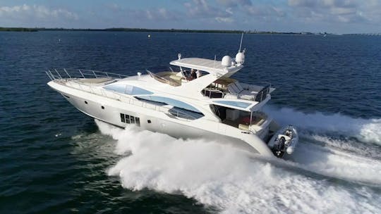 Disfrute del lujo en estado puro en el Cardinale Azimut 70 en Los Cabos