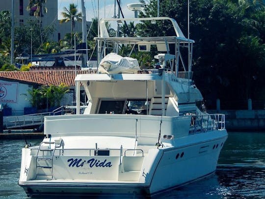  Yate Gold Island de 65 pies; su día de crucero o pesca deportiva en el Pacífico