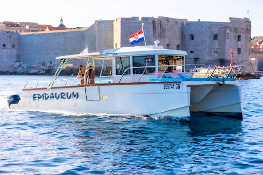 Lux Cat Allegra Newly Renowated for Private Rental in Dubrovnik