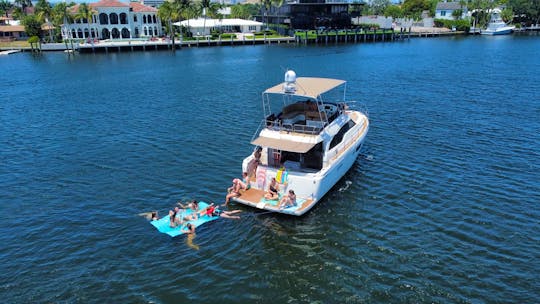 Enjoy your day on The Rodman 44' Luxury Yacht!!