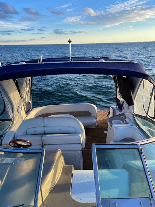 Four Winns Certified Luxury Yacht