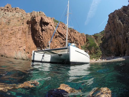 Catamarã Ilhas Jônicas - Grécia com transportador
