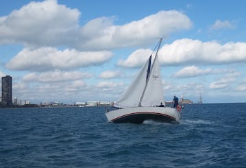 Learn to Sail Chicago with Marlow-Hunter 33 Sailing Yacht!