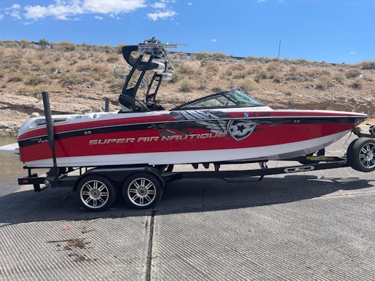 Apprenez à vous réveiller ou passez simplement une journée sur le lac ! Avec le capitaine Ed à Lake Pleasant !