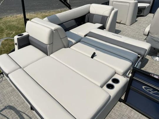 Harris Boats 210 Cruiser SL Pontoon Rental in Madison, Wisconsin