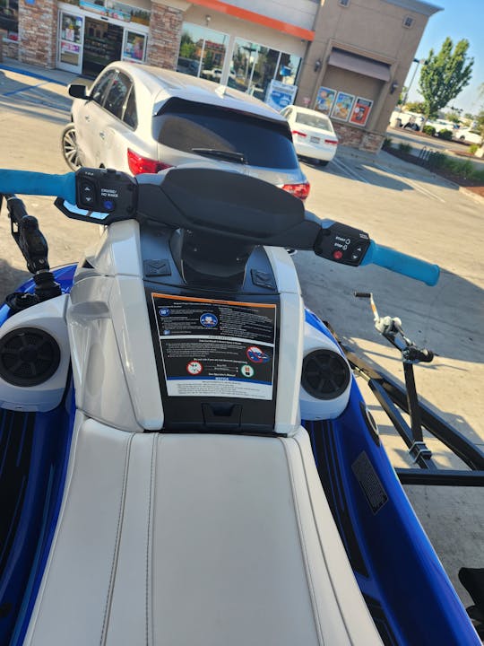 Yamaha VX $300 per day jetski Sacramento California 