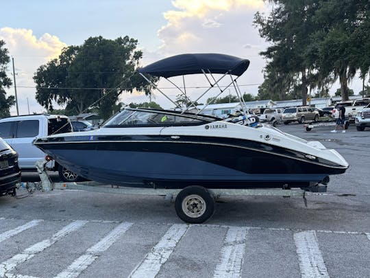 Barco a jato Yamaha sx195 rápido, divertido e bonito