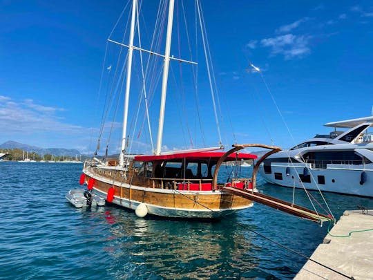 Marmaris Gulet Yacht for Daily Cruises from Naxos, Greece