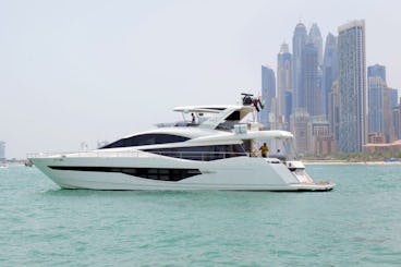 Découvrez le littoral de Dubaï à bord du yacht de luxe Galion de 90 pieds