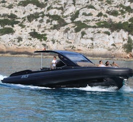 The Ultimate Fusion of Power and Comfort at Sea!