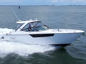 The Spectacular 40' "Happy Hour"