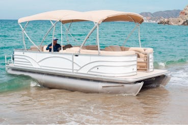 Luxury pontoon cruise in Santa Marta - Relax and explore the best beaches!