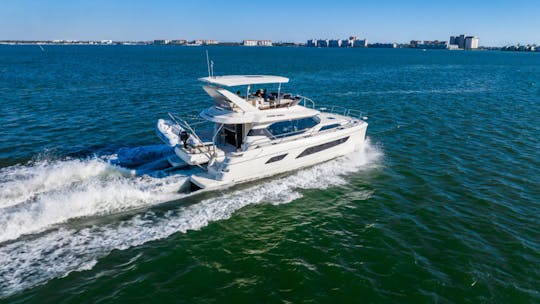 "Cay Sara" Yacht Charter in St.Petersburg, FL