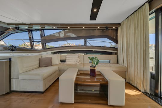 Yacht Flybridge Marquis 690 - Le meilleur de la marina de Miami Beach