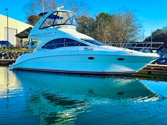 Enjoy a 40ft Sea Ray Yacht on Lake Norman!!