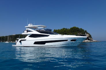 Sunseeker de 75 pieds avec Flybridge (jusqu'à 12 invités)