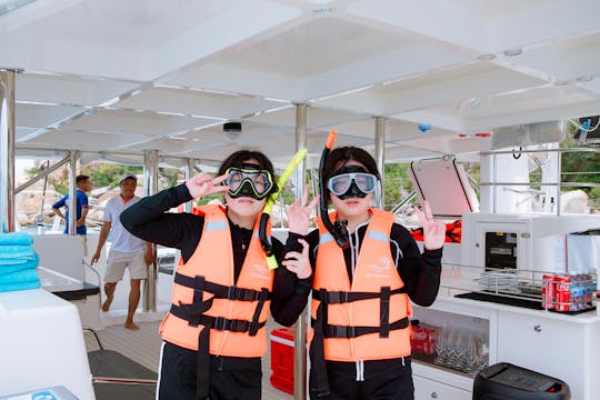 Viagem de barco ao pôr do sol até a Baía de Nha Trang, Vietnã